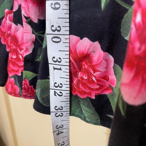Roses Godet Dress ruffle sleeve flowy, Black - Picture 15 of 15
